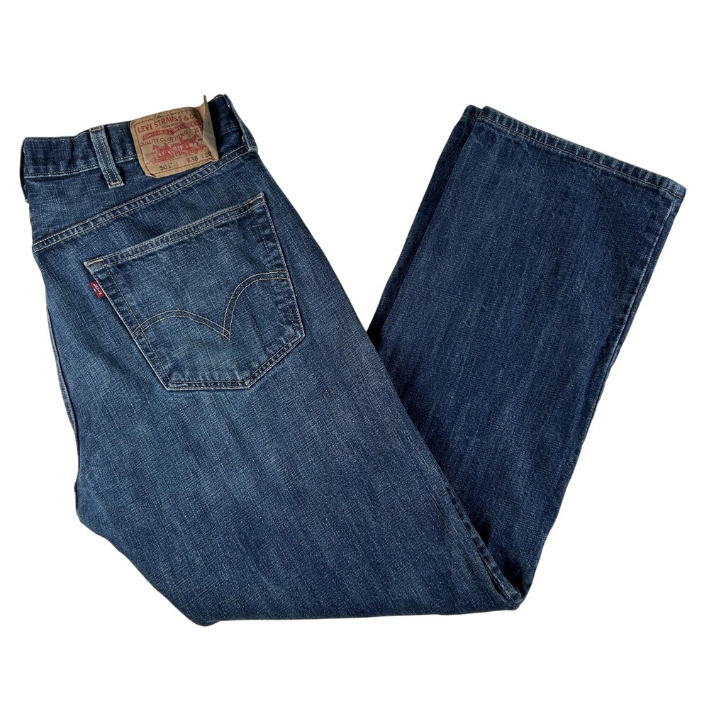 Levis 501 Jeans Mens 38x32 Medium Wash Blue Denim Straight Button Fly